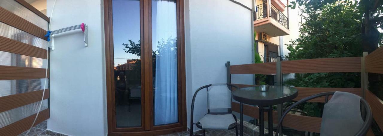 Almira - Rooms To Let Νέα Ρόδα Εξωτερικό φωτογραφία